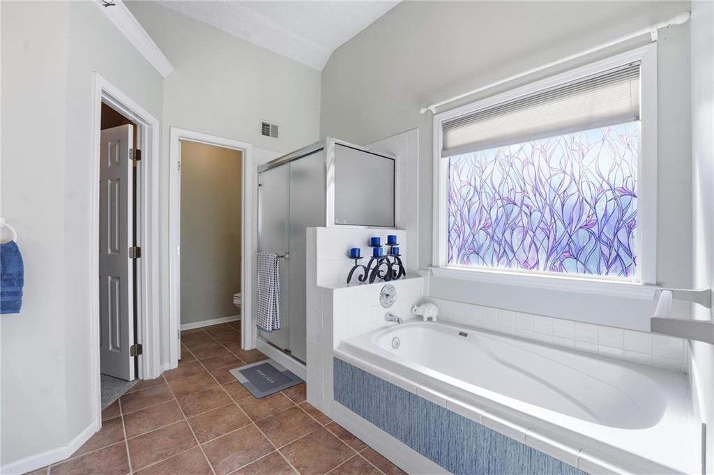 12930 South Summit Street Olathe, KS 66062 - Photo 29 of 58