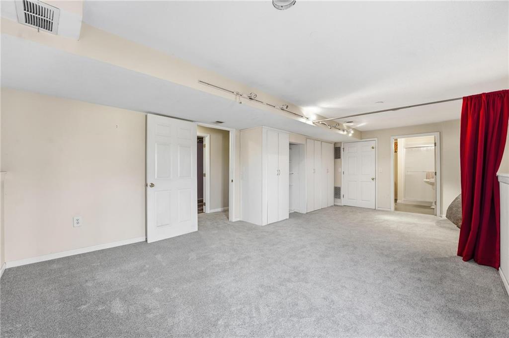 12930 South Summit Street Olathe, KS 66062 - Photo 42 of 58