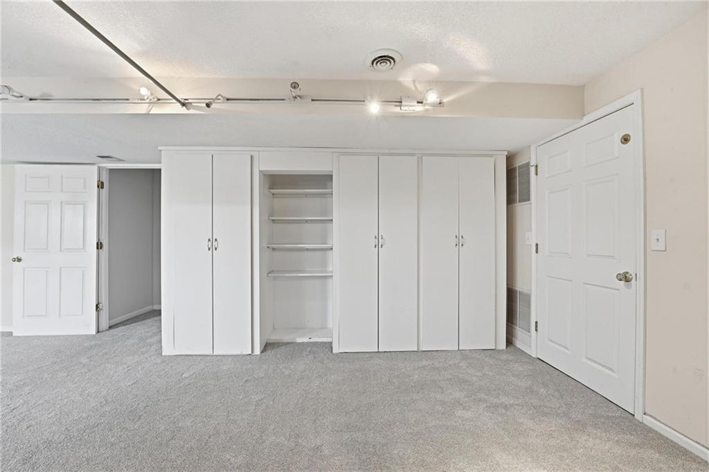 12930 South Summit Street Olathe, KS 66062 - Photo 47 of 58