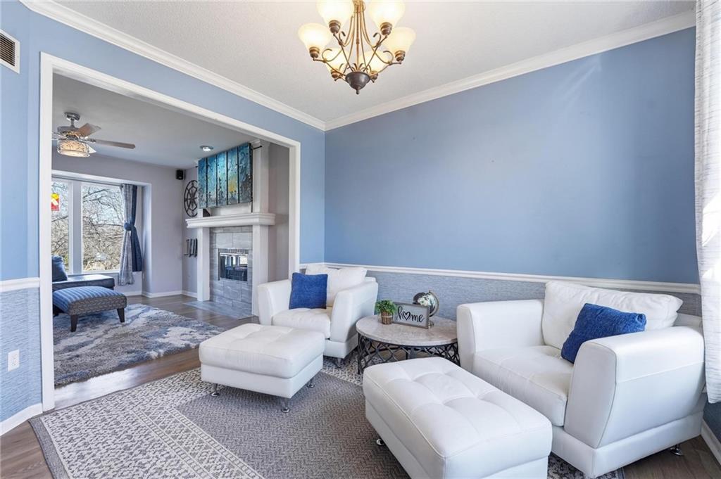 12930 South Summit Street Olathe, KS 66062 - Photo 8 of 58