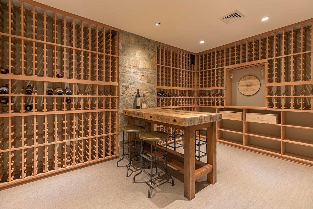 40 Westerly Road Weston, MA 02493 - Photo 28 of 37