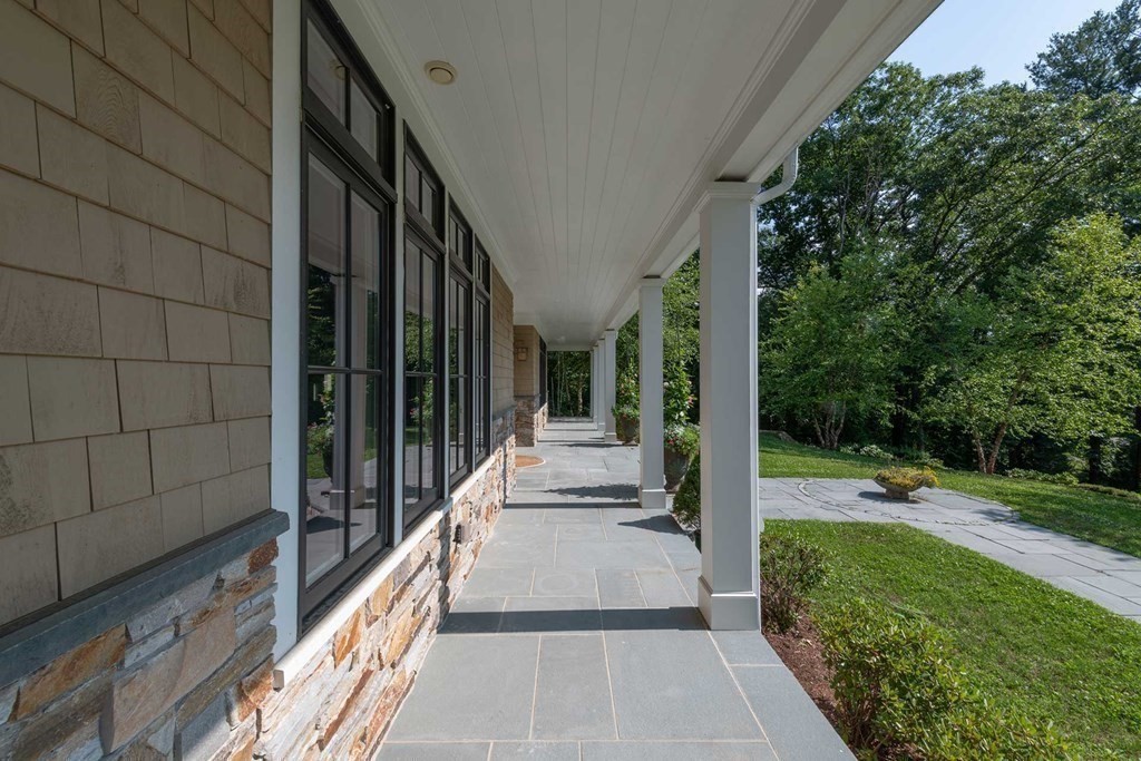 40 Westerly Road Weston, MA 02493 - Photo 7 of 37