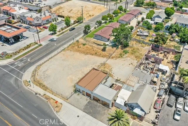 $999,000 | 2350 Main Street, Riverside, CA 92501