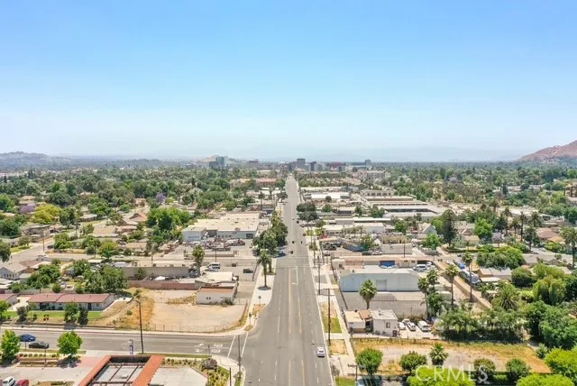 $999,000 | 2350 Main Street, Riverside, CA 92501
