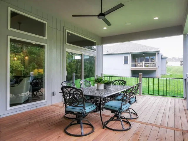 $949,900 | 7003 North Polk Avenue, Kansas City, MO 64151