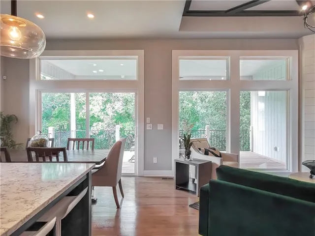 $949,900 | 7003 North Polk Avenue, Kansas City, MO 64151