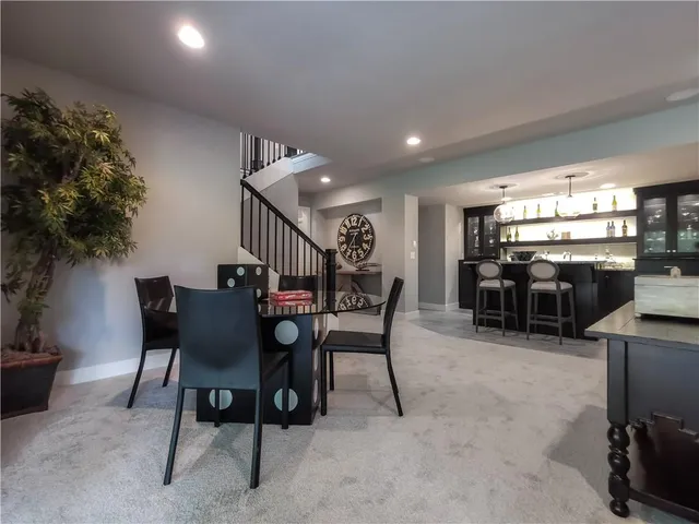 $949,900 | 7003 North Polk Avenue, Kansas City, MO 64151