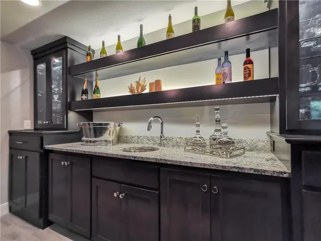 $949,900 | 7003 North Polk Avenue, Kansas City, MO 64151