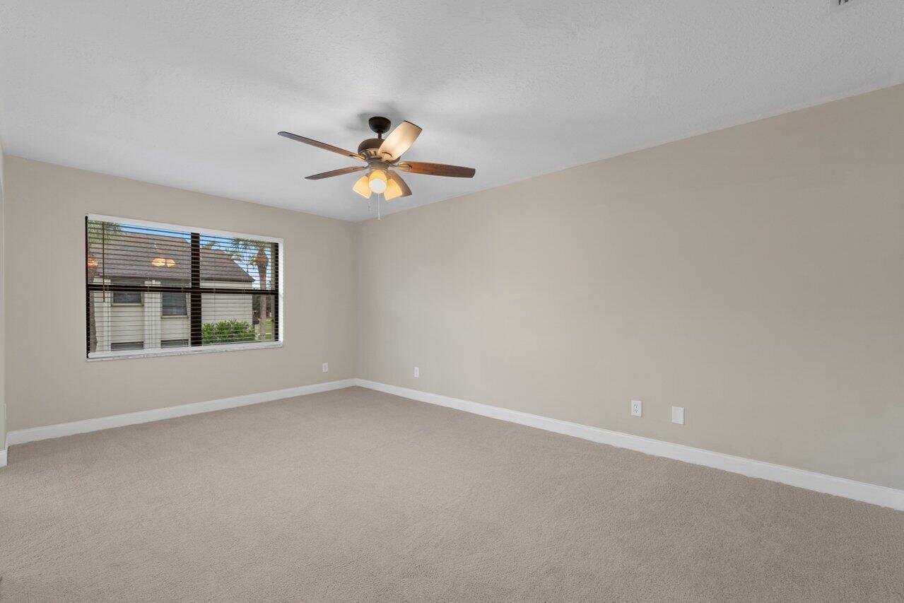 1102 Wingfoot Drive, Unit C Jupiter, FL 33458 - Photo 14 of 29 014-1102WingfootDrive-Jupiter-FL-33458-S