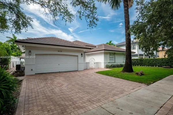 $1,150,000 | 8325 Northwest 161st Terrace, Miami Lakes, FL 33016