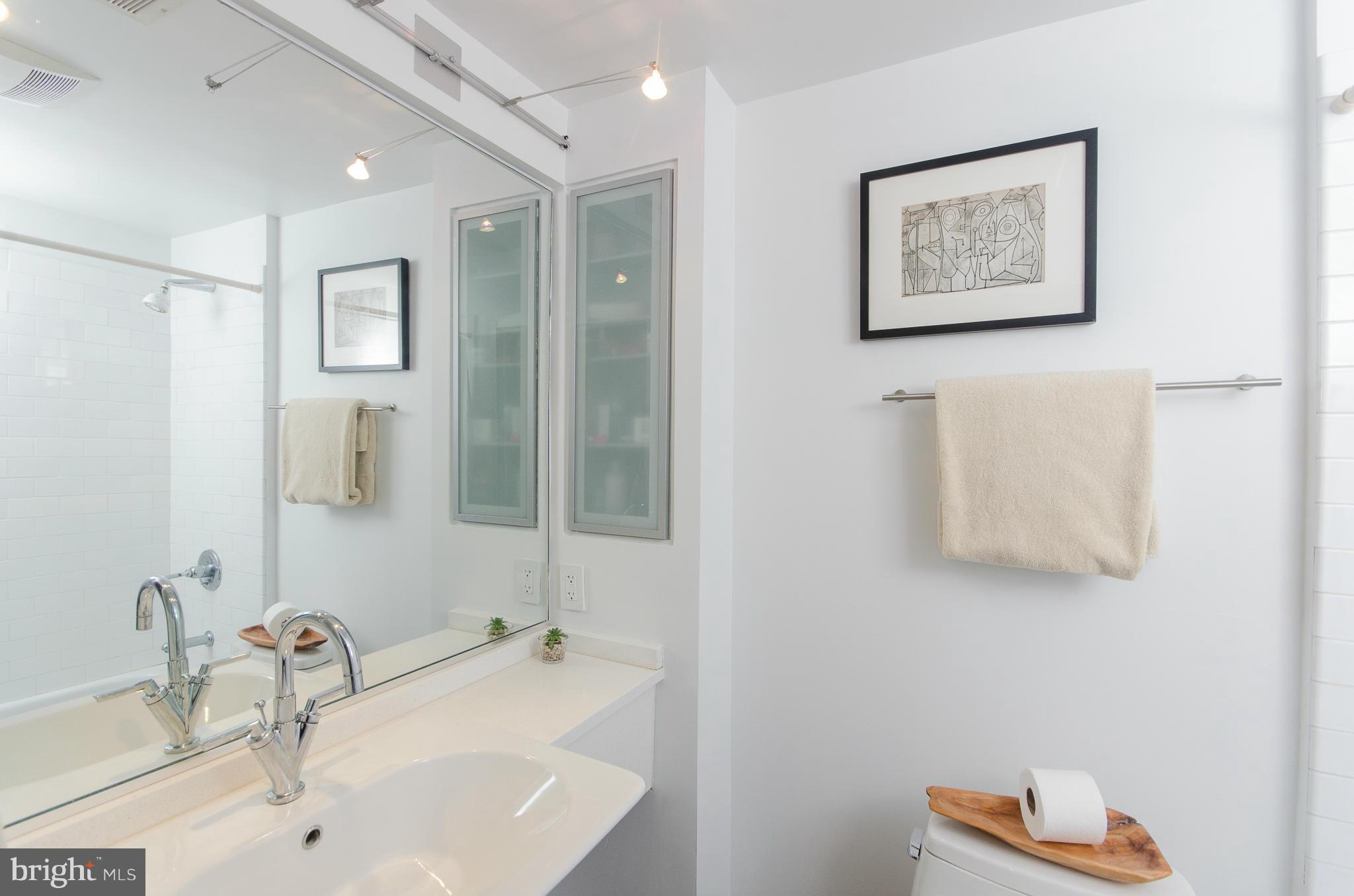 1445 Church Street Northwest, Unit 14 Washington, DC 20005 - Photo 21 of 23 Bath (Master)