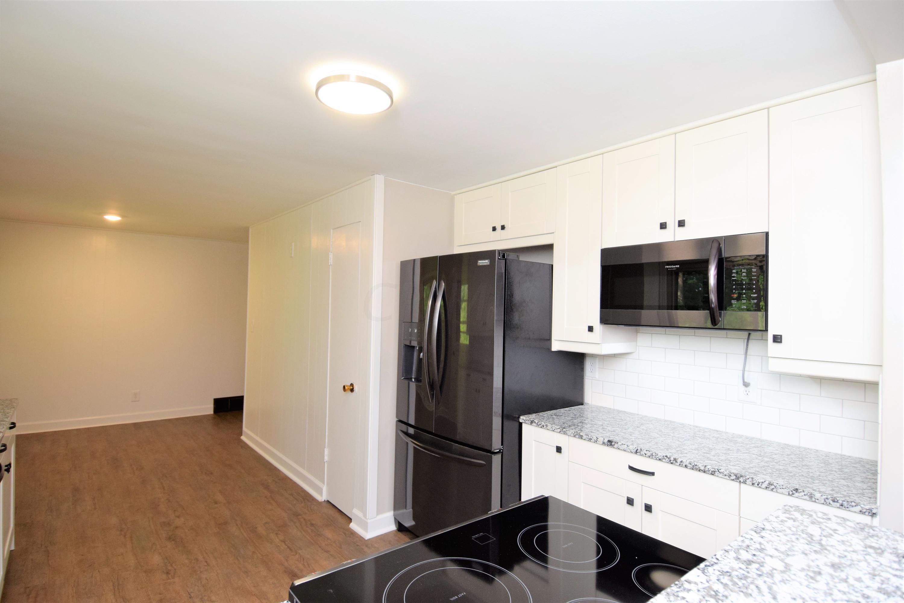 4002 Wheeling Road Northeast Lancaster, OH 43130 - Photo 19 of 71 Gallery Image 19