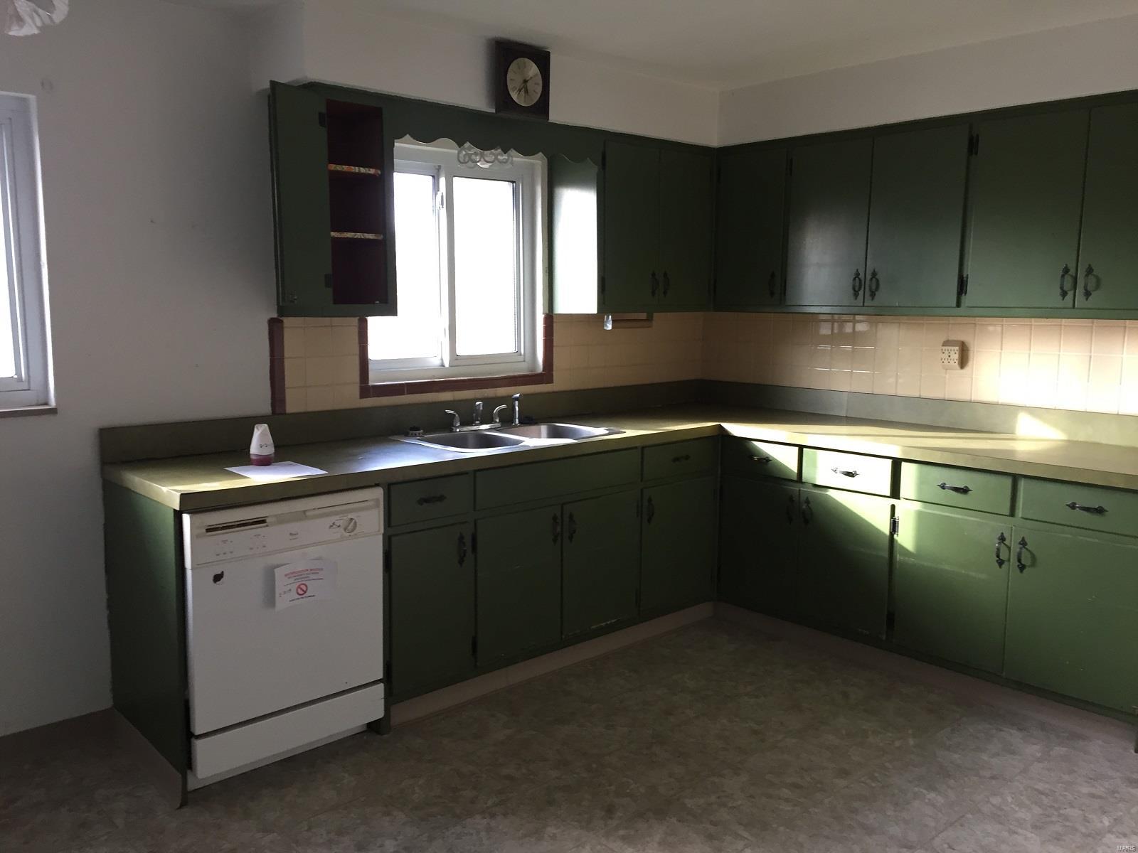 932 Werner Road Belleville, IL 62223 - Photo 6 of 14 Gallery Image 6