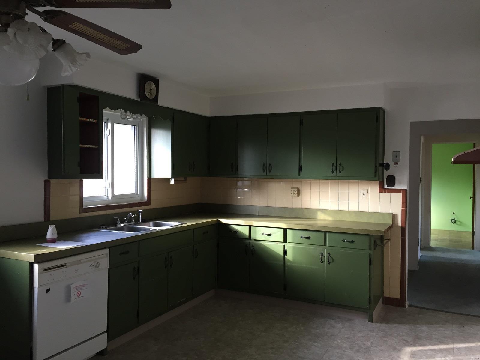 932 Werner Road Belleville, IL 62223 - Photo 7 of 14 Gallery Image 7