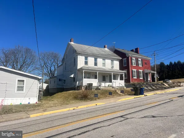 $320,000 | 81 South Main Street, Seven Valleys, PA 17360