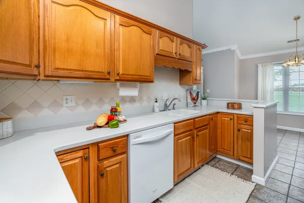 $275,000 | 1705 Josephine Lane, Marion, IL 62959