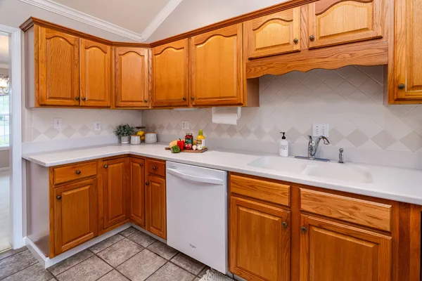 $275,000 | 1705 Josephine Lane, Marion, IL 62959