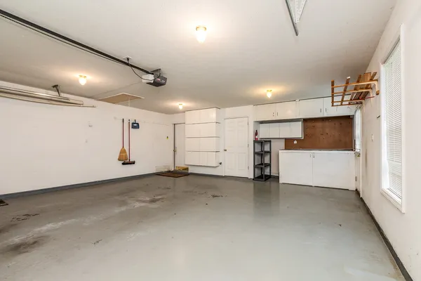 $275,000 | 1705 Josephine Lane, Marion, IL 62959