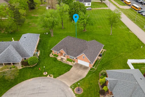 $275,000 | 1705 Josephine Lane, Marion, IL 62959