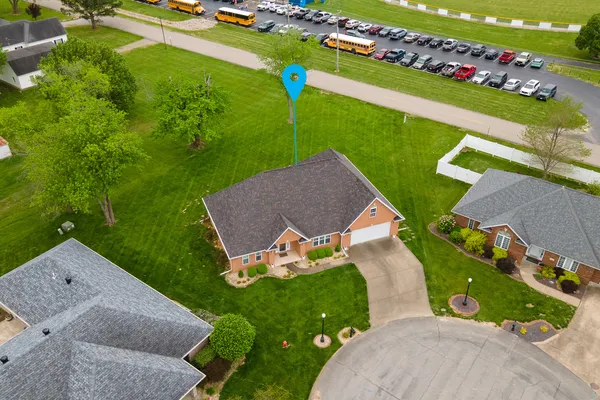 $275,000 | 1705 Josephine Lane, Marion, IL 62959