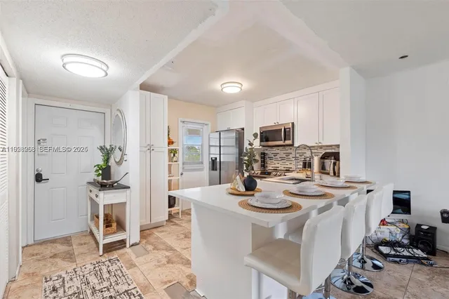 $195,000 | 8161 Southwest 24th Court, Unit 404, Davie, FL 33324