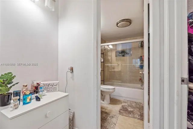 $195,000 | 8161 Southwest 24th Court, Unit 404, Davie, FL 33324