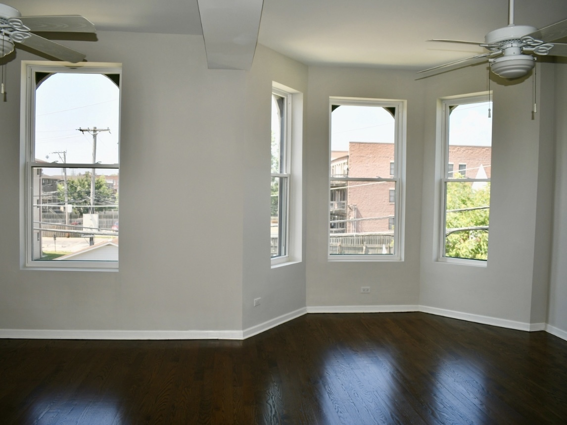 867 East Pershing Road, Unit 2 Chicago, IL 60653 - Photo 3 of 8