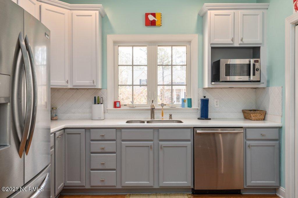 6106 Lydden Road Wilmington, NC 28409 - Photo 8 of 38 Updated kitchen