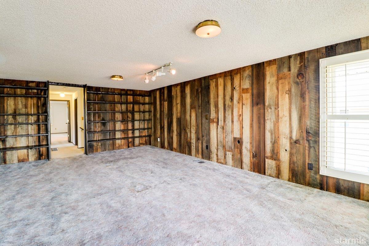 1765 Stardust Street Reno, NV 89503 - Photo 21 of 35