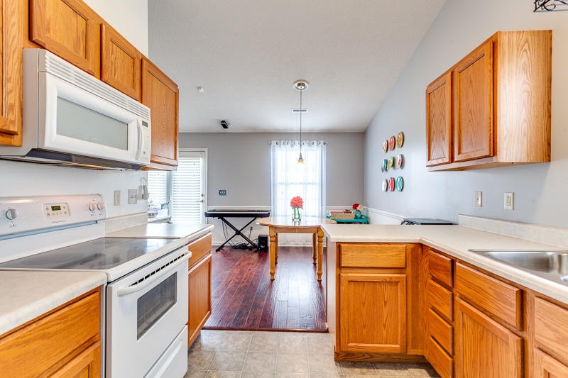 6211 Hugh Willis Road Powell, TN 37849 - Photo 7 of 20 Gallery Image 7