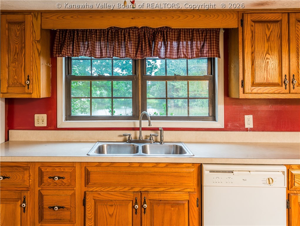 471 Cedar Valley Road Ripley, WV 25271 - Photo 6 of 23 Gallery Image 6