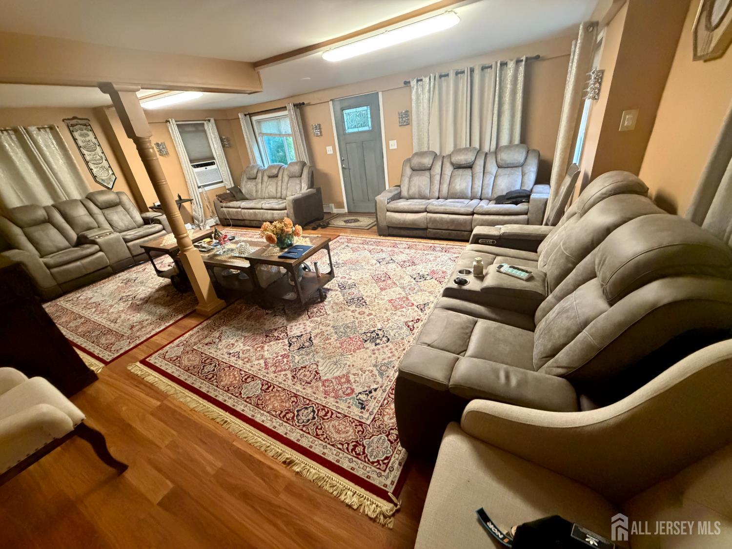 Gallery Image 6
