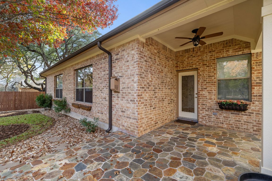 3948 Sapphire Loop Round Rock, TX 78681 - Photo 34 of 40 a porch with seating space