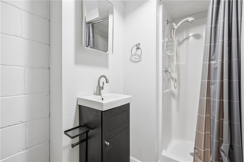 523 Thomas Street Pittsburgh, PA 15239 - Photo 32 of 49