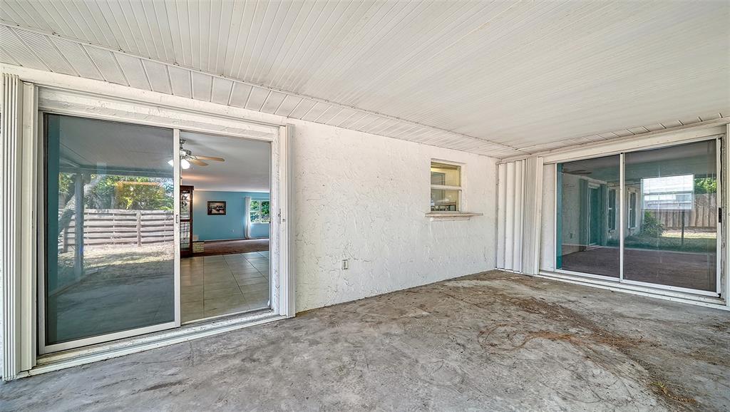 1546 Georgetowne Lane Sarasota, FL 34232 - Photo 21 of 36