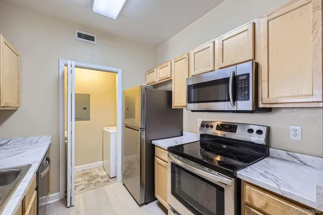 $319,900 | 4451 South Ammons Street, Unit 1304, Littleton, CO 80123