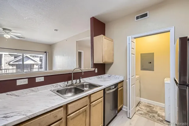 $319,900 | 4451 South Ammons Street, Unit 1304, Littleton, CO 80123