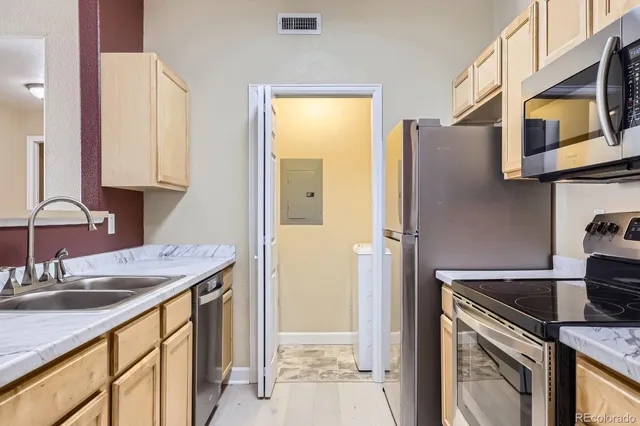 $319,900 | 4451 South Ammons Street, Unit 1304, Littleton, CO 80123