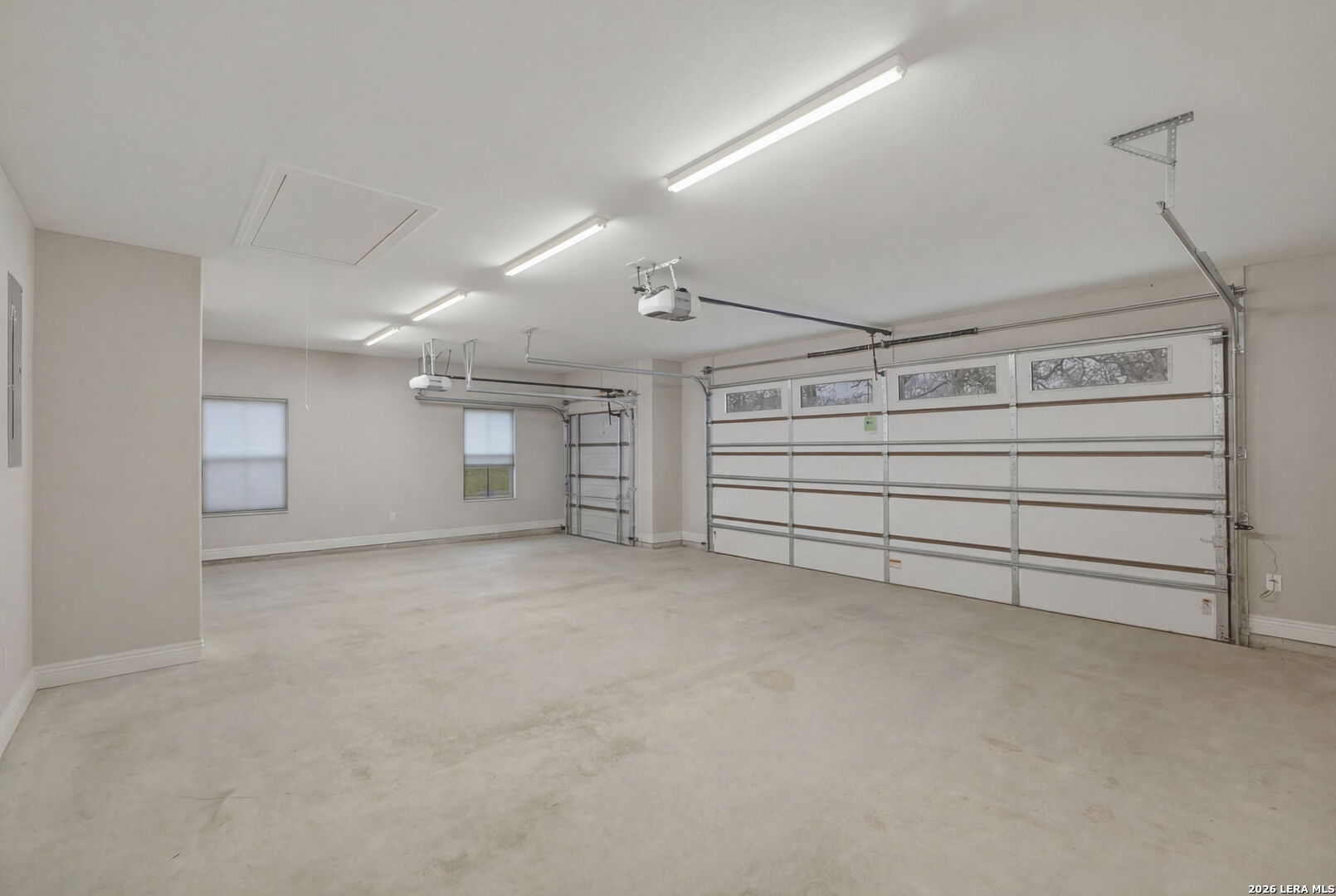 117 Crescent Ridge Adkins, TX 78101 - Photo 39 of 49 a view of a garage