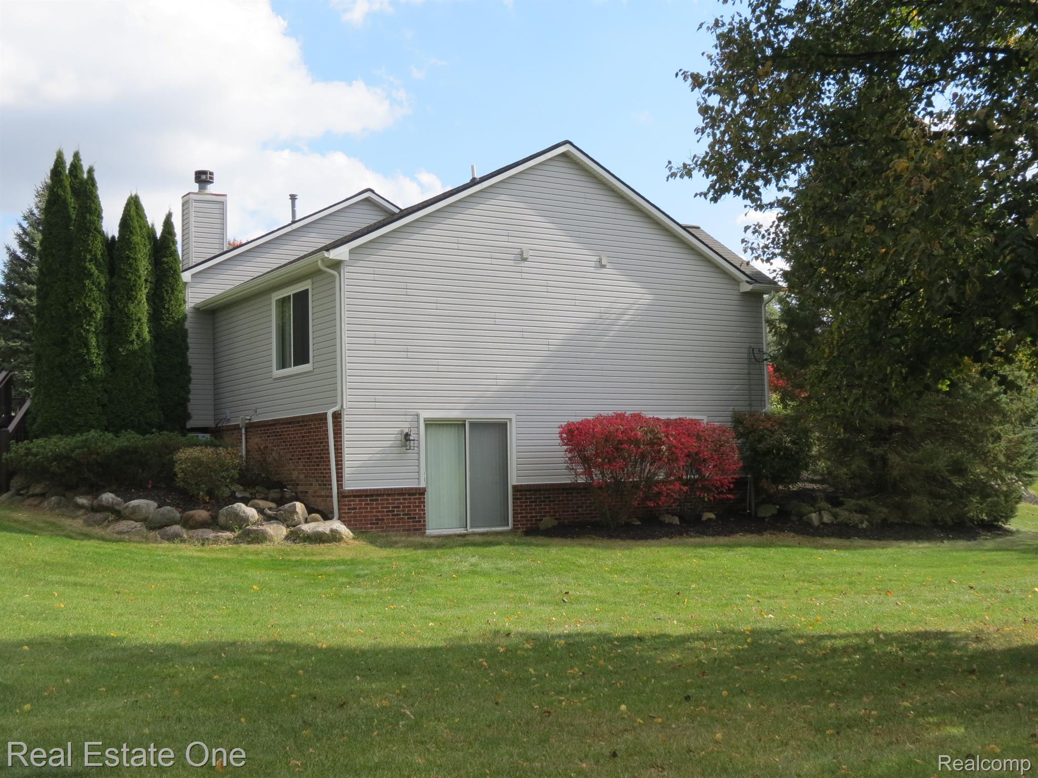 8401 Bergin Road Howell, MI 48843 - Photo 5 of 50 Gallery Image 5