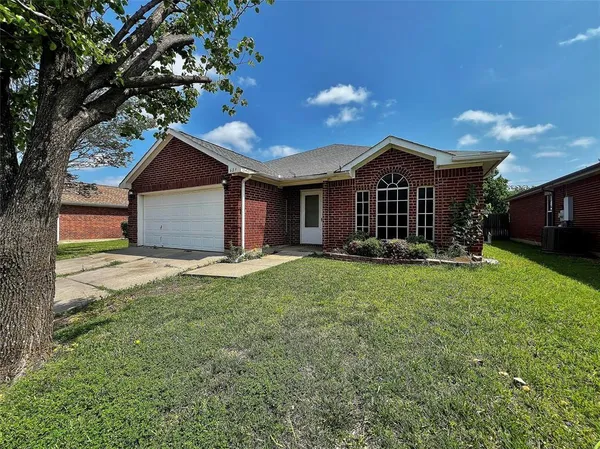 $2,195 | 609 Blueberry Hill Lane, Mansfield, TX 76063