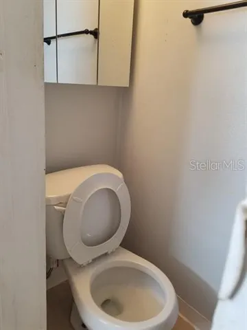 $890 | 317 East Tarpon Avenue, Unit 1, Tarpon Springs, FL 34689