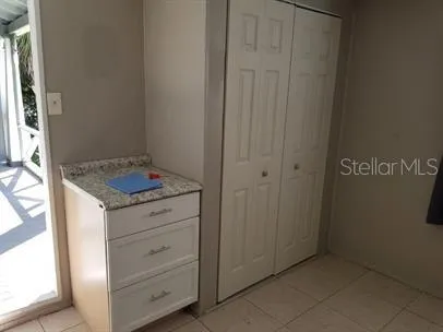 $890 | 317 East Tarpon Avenue, Unit 1, Tarpon Springs, FL 34689