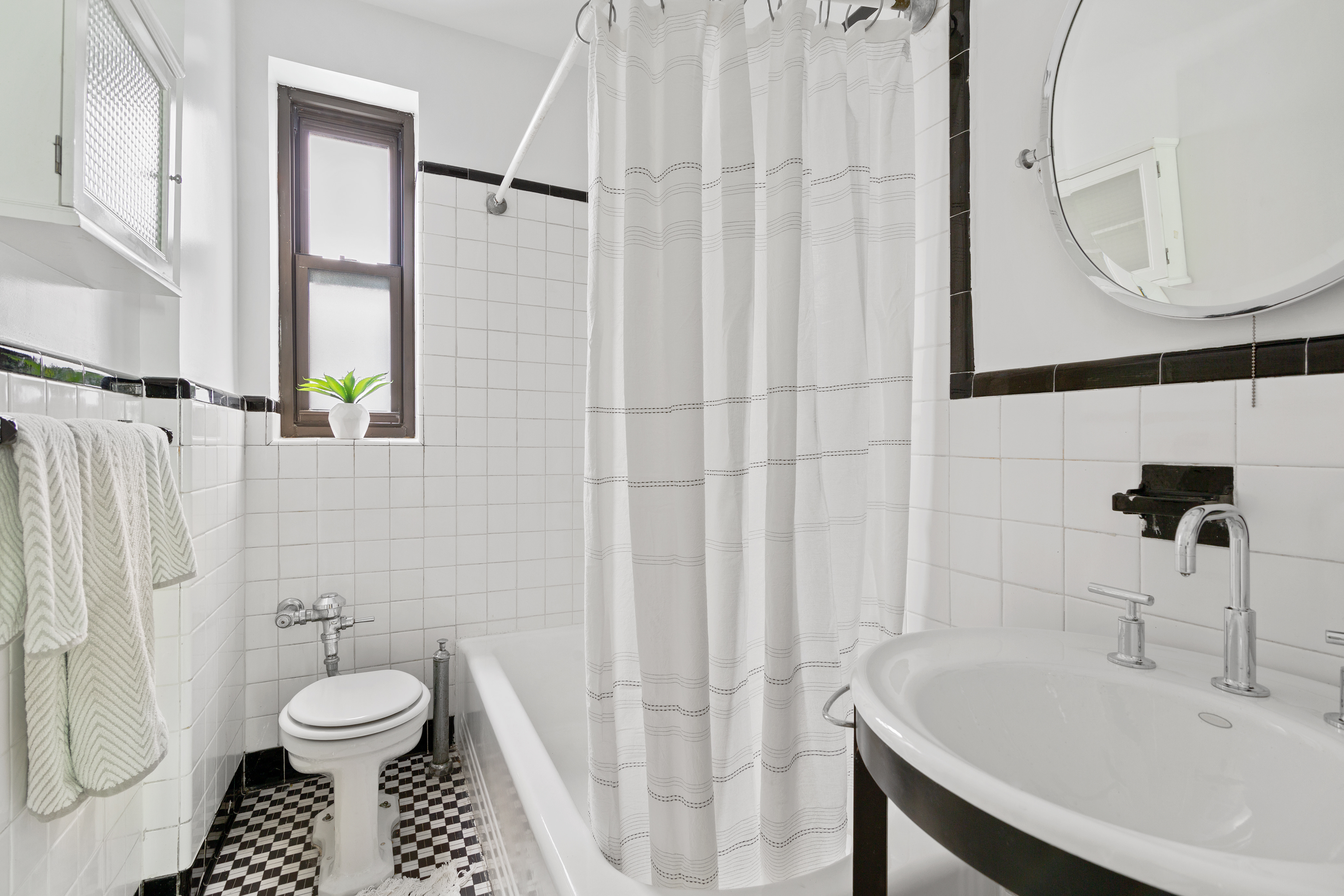 235 Lincoln Place, Unit 1C Brooklyn, NY 11217 - Photo 11 of 14