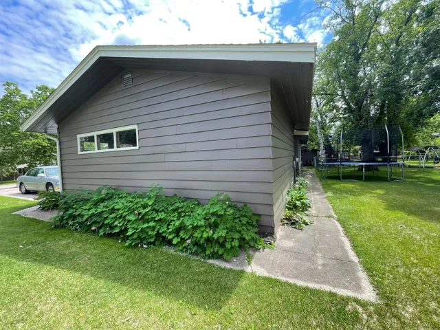 $229,900 | 546 6th Street South, Greenbush, MN 56726