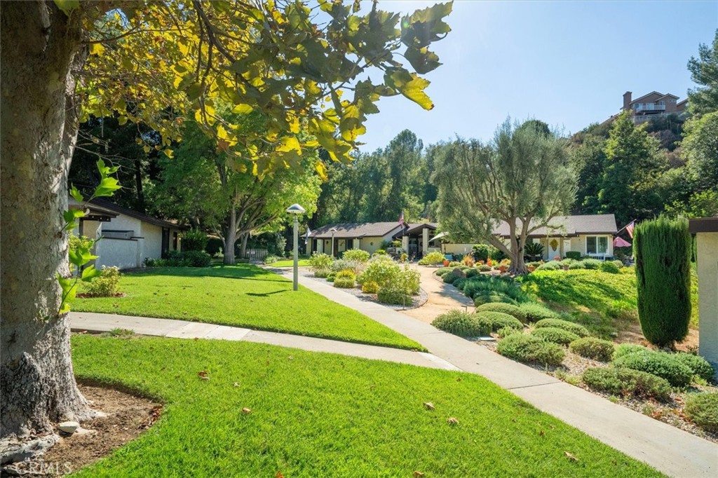 26331 Oakspur Drive, Unit C Newhall, CA 91321 - Photo 28 of 37 Gallery Image 28