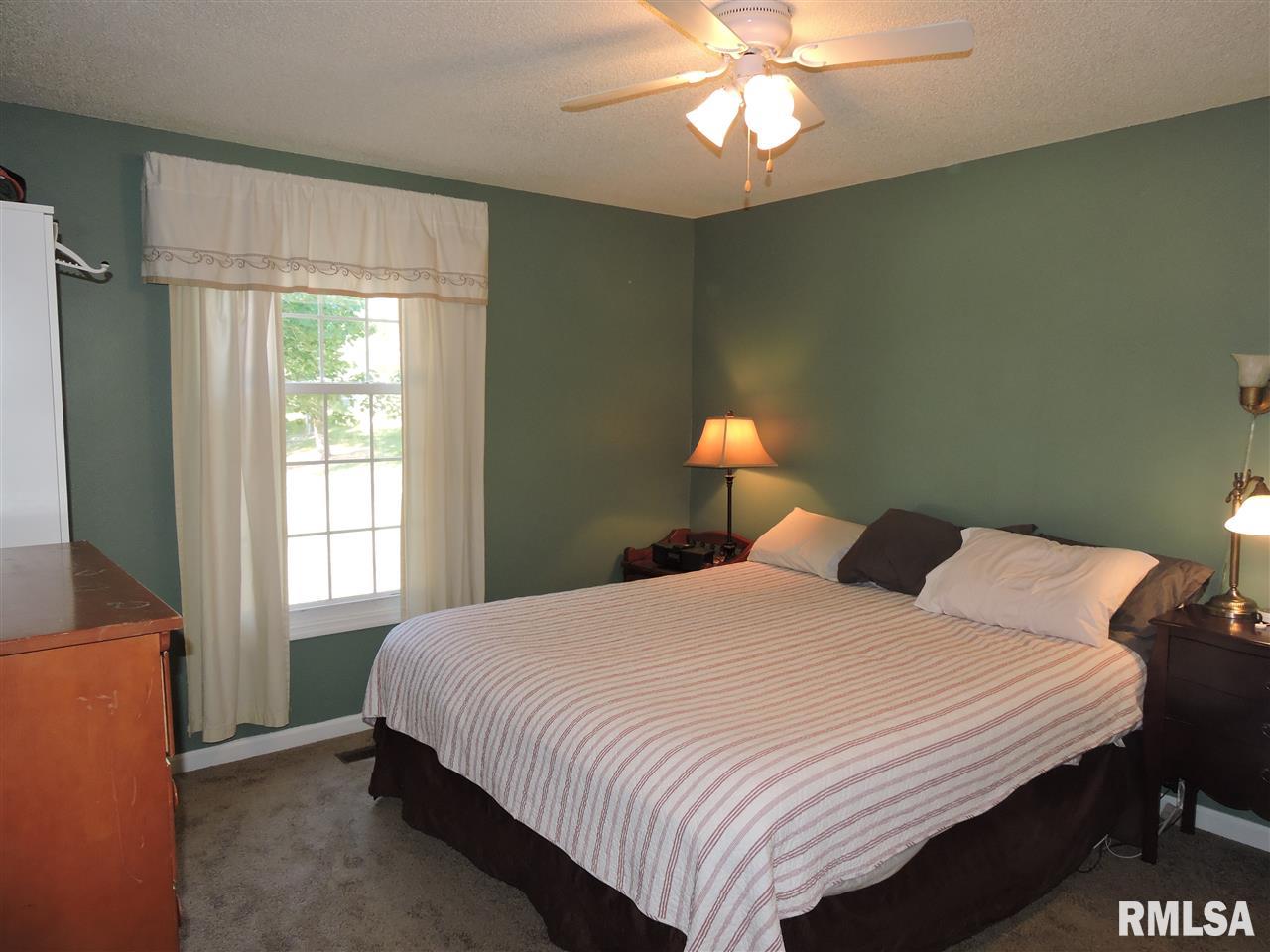 85 Richmond Road Macomb, IL 61455 - Photo 12 of 20 Gallery Image 12