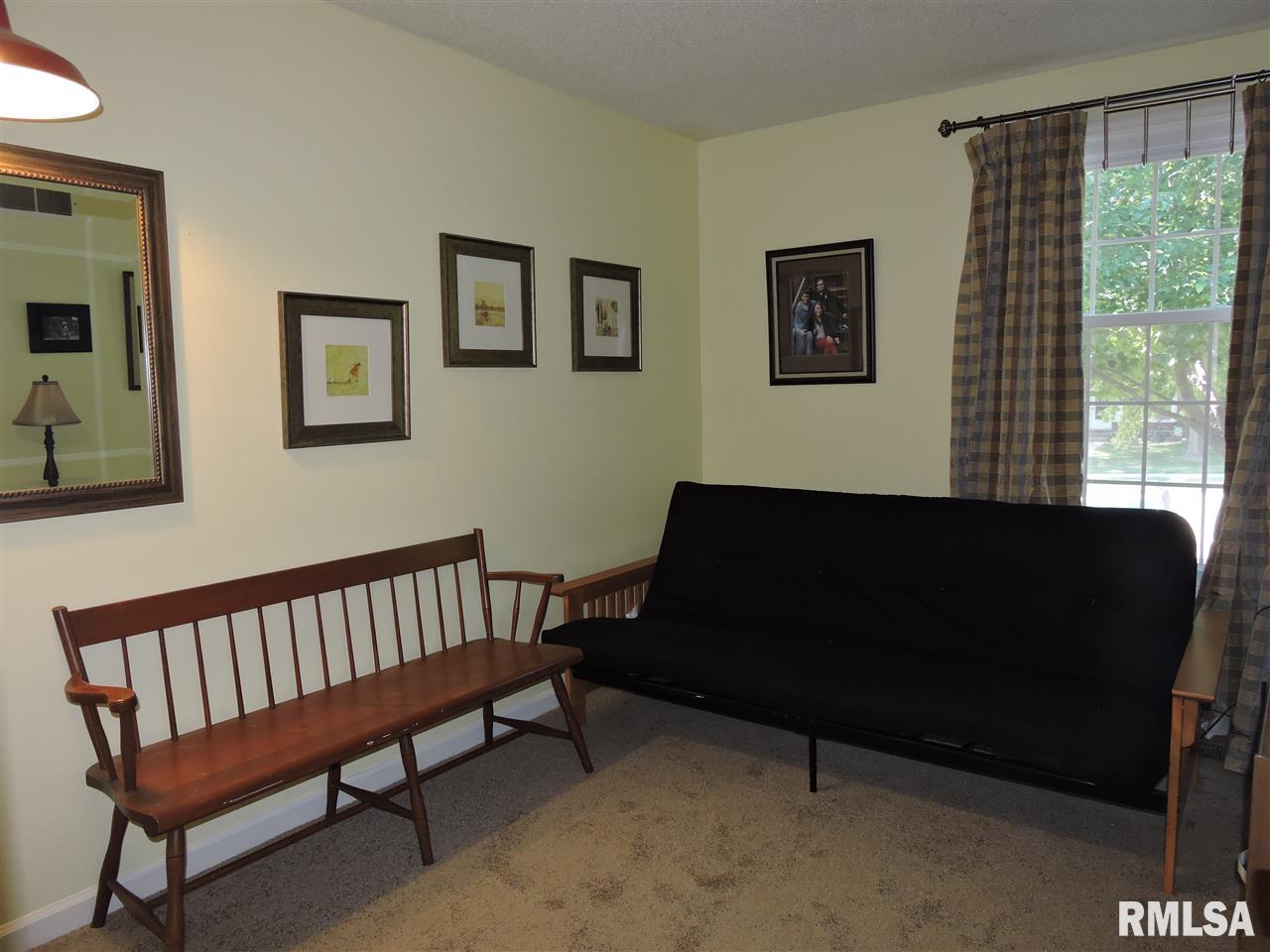 85 Richmond Road Macomb, IL 61455 - Photo 13 of 20 Gallery Image 13