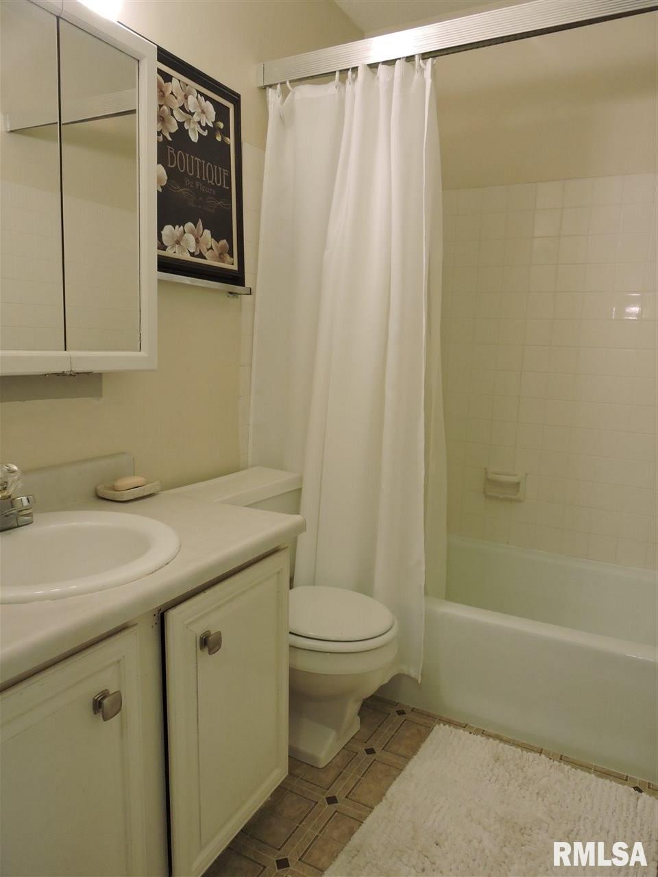 85 Richmond Road Macomb, IL 61455 - Photo 14 of 20 Gallery Image 14
