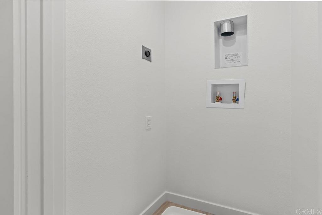 2541 Delphinium Lane Carlsbad, CA 92008 - Photo 6 of 43